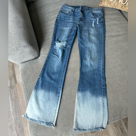Flare Ombré Distressed Jeans - Picture 2 of 6